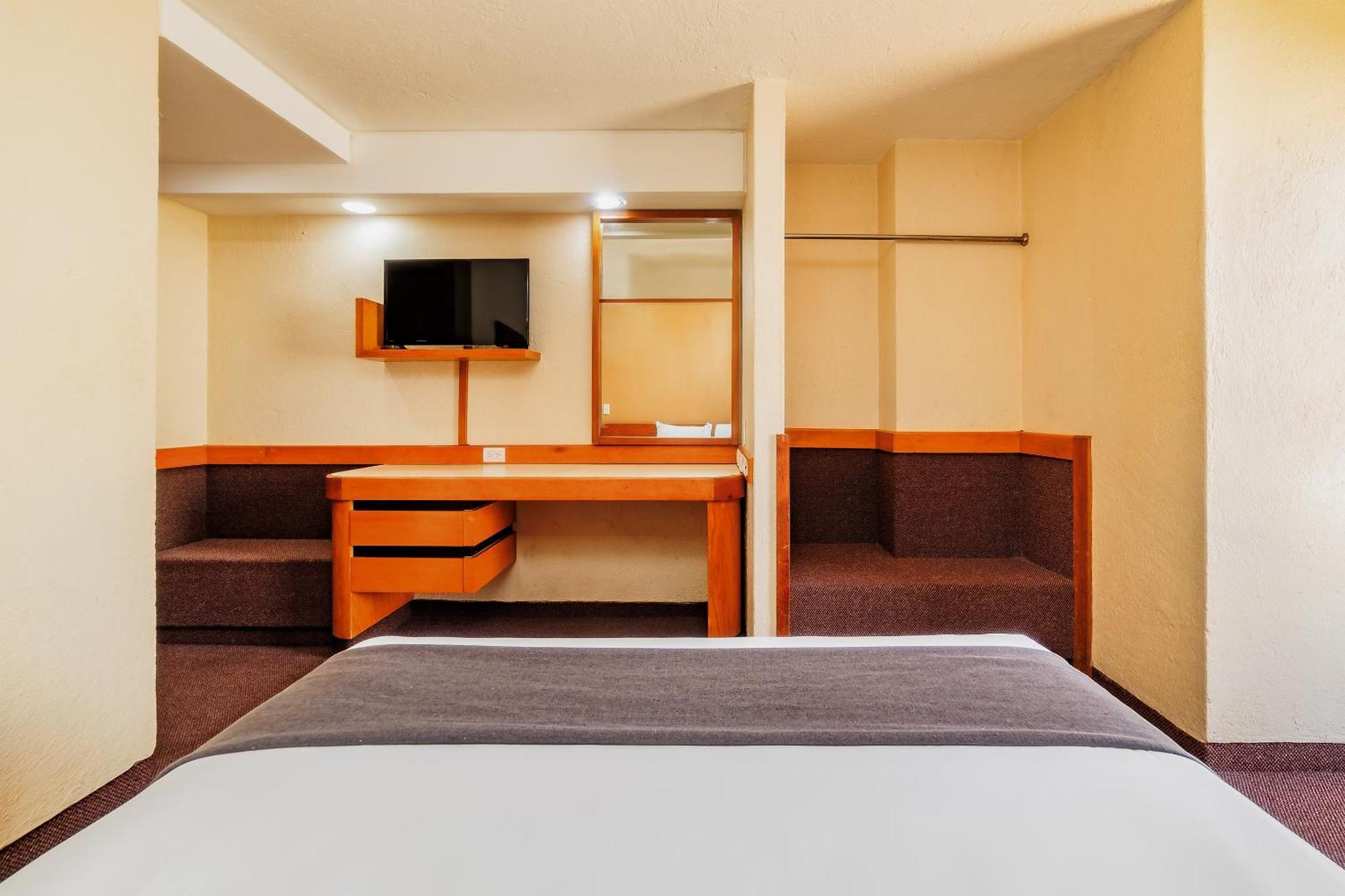 Oyo Hidalgo Hotel Mexico